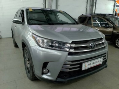 Установка автостекла Toyota Highlander 2016-