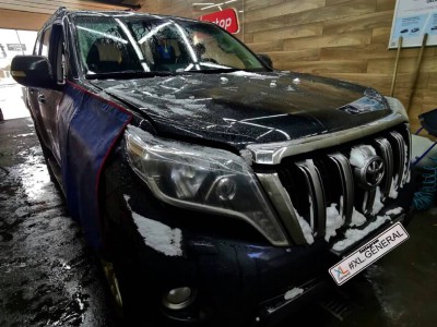 Установка лобового стекла Toyota Prado J150 -