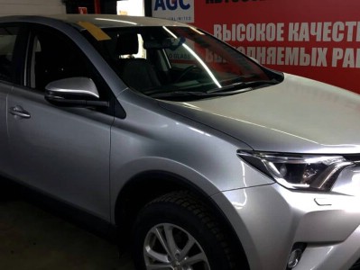 Установка автостекла Toyota Rav 4 2012-2019