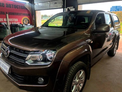 Установка лобового стекла Volkswagen Amarok 2010-2020