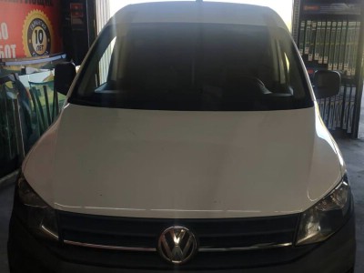 Установка лобового стекла Volkswagen Caddy -