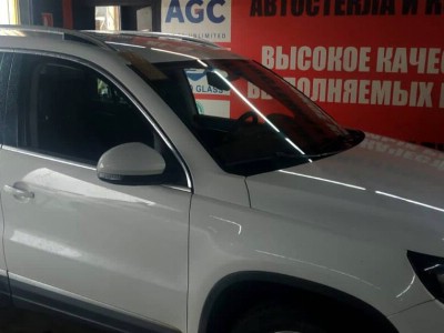 Установка лобового стекла Volkswagen Tiguan 2006-2017