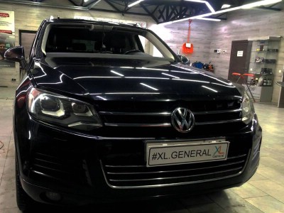 Установка лобового стекла Volkswagen Touareg 2010-2018