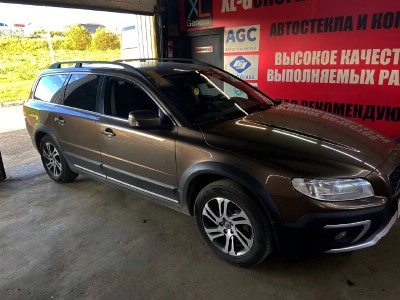 Установка лобового стекла Volvo xc70 2006-2016