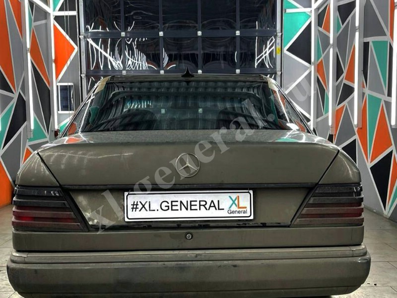 Установка автостекла Mercedes W124 -