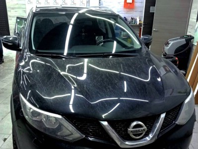 Установка заднего стекла Nissan Qashqai J11 2013-2022