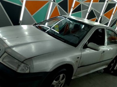 Установка заднего стекла Skoda Octavia Tour 1997-2010